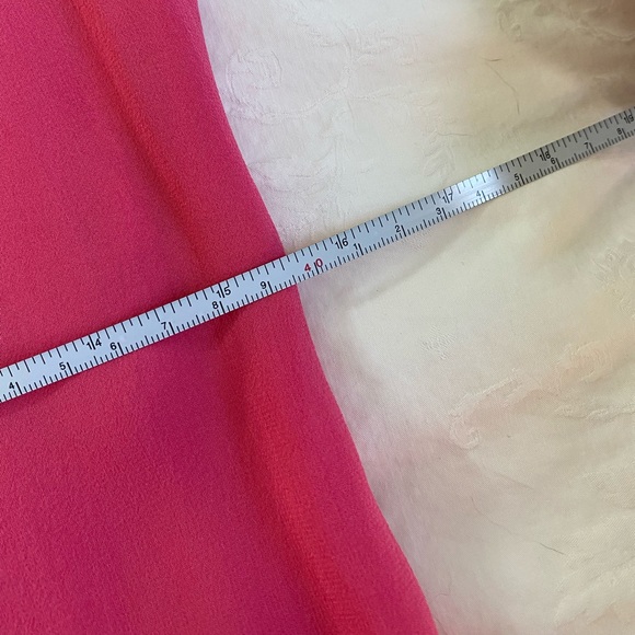 BCBG Gorgeous Pink Silk Chiffon Gown - Picture 4 of 10